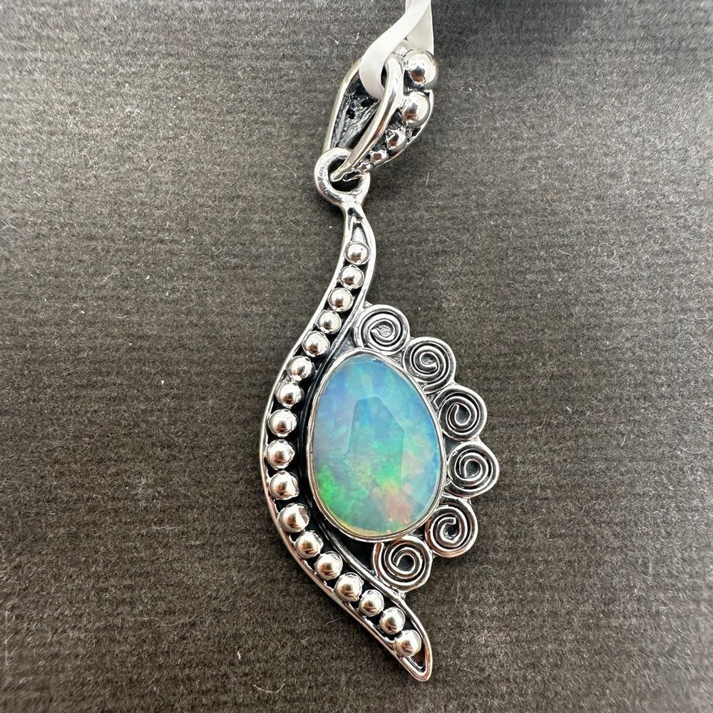 NWT Facetedā10x14mm OPAL pendant in solid sterling silver! - Picture 12 of 14